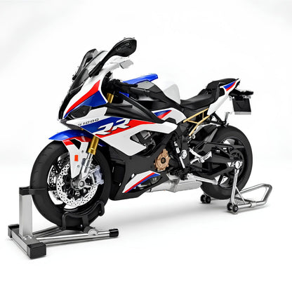 Photo de la moto BMW S1000RR miniature montrant les détails de son design sportif sur un fond photoshoot idéal pour les amateurs de moto.